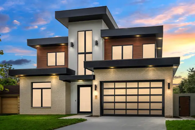 Virginia Estate, a SCIP custom home built by Everlasting Homes in Houston, TX — photograph 1 of 23